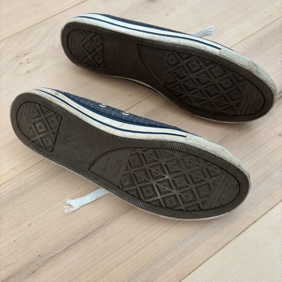 Sz 7.5 Converse All Star Sneakers - Picture 4 of 5